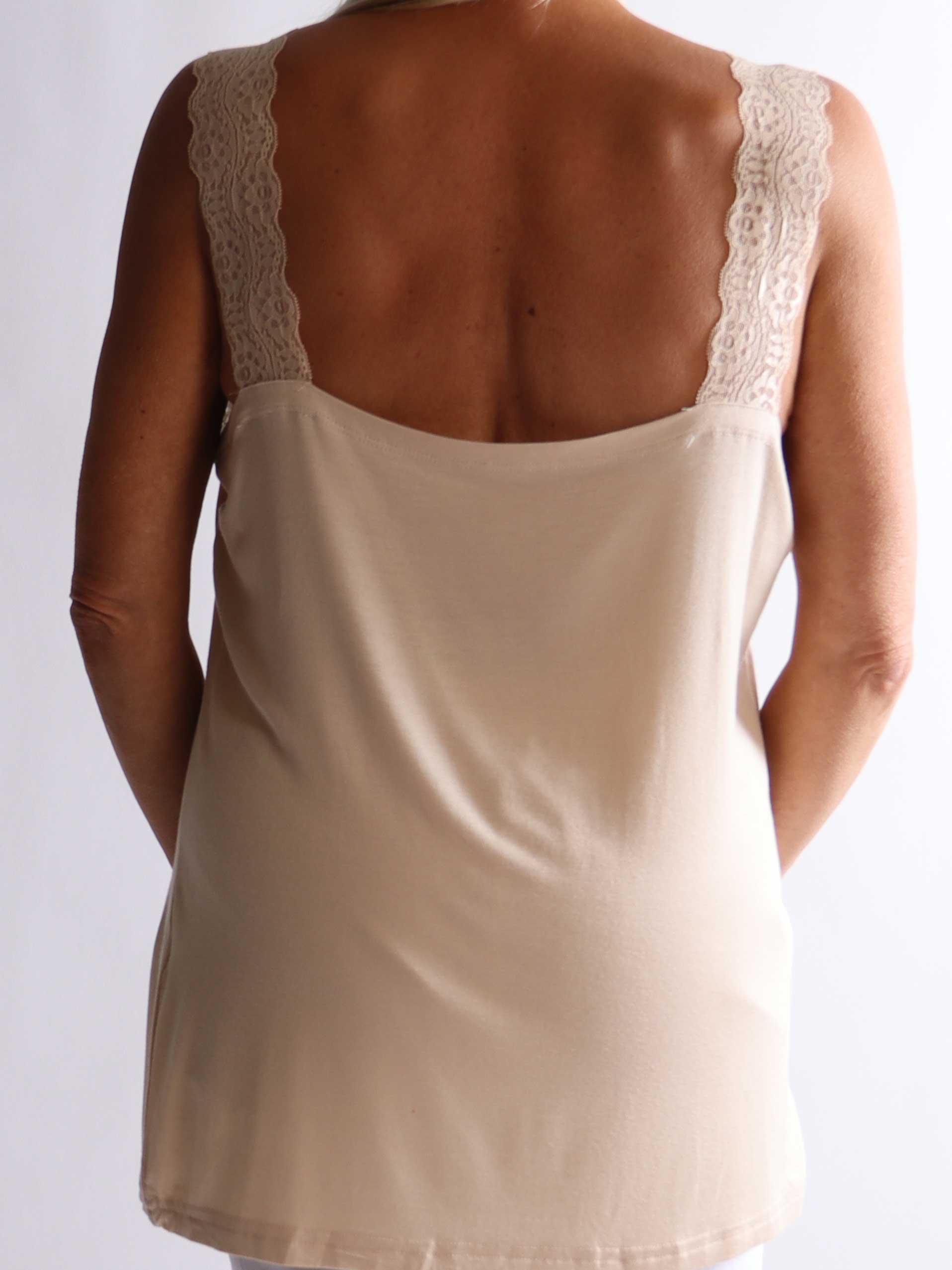 Florina - Basic plus size-topp i viskos med spetsband (bestseller)